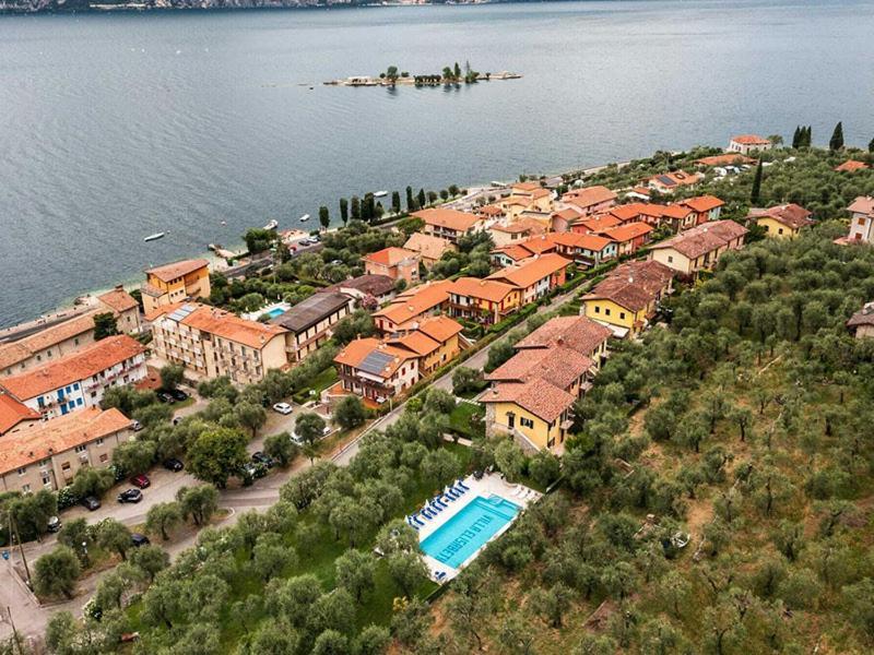 Appartamenti Elisabeth Бренцоне-суль-Гарда Екстер'єр фото